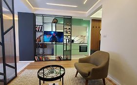 Lukis Apartment